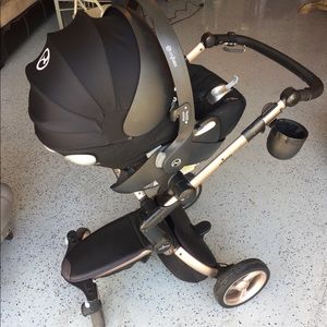 Mima Stroller with Cybex Cloud Car Seat & bBase